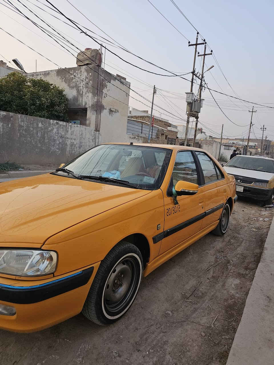 السلام عليكم بيجو موديل 20 كير حدايده مكينه تبريد تخم تاير السياره حلوه وجهازه مكفوله بيها اقل شبر صبغ وبيها خياس قليل بل هلال الخلفي السياره محجوزه بعدلهه سنه وتصير حره مكاني ديوانيه السعر 55 شراي تشلع اعيوني مو شراي هم تشلع اعيوني ***********
