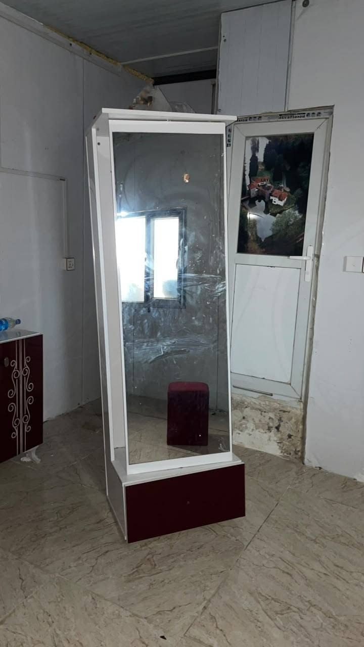 غرفه تركيه للبيع مستخدمه  للشراي يجي اوبي خير اويدلل للتواصل عل رقم ***********

