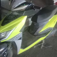 دراجه شحن • ٦ بطاريه • نضيف