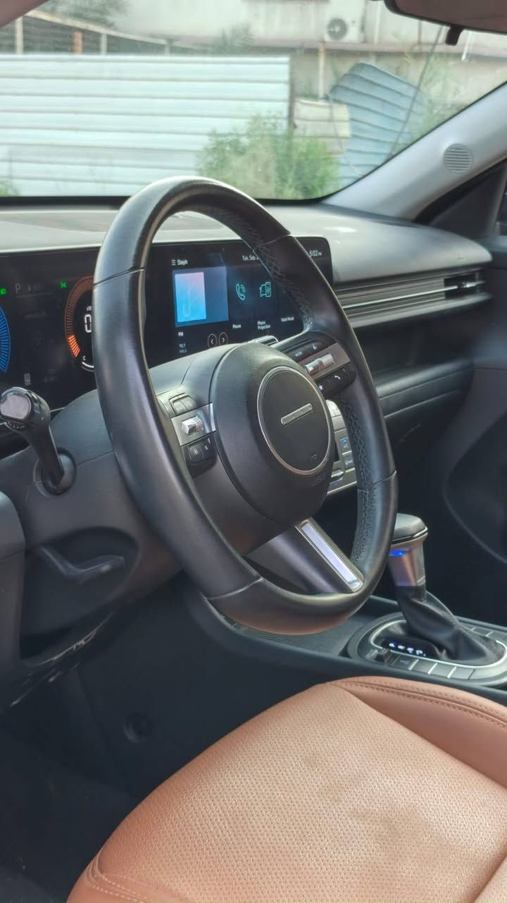 سلام عليكم البيع هونداي كونا شكل الجديد موديل2024 دخول جديد
دخول جديد  ماشية 45mi مشي أمريكا وارد أمريكي🇺🇸 سيار جاهز 👌 بل واقع بعد احله من صور 
محرك دوش سعة 2.0 لتر (DOHC)
موصفات  كرسي كهربائي 🕹🔋
* تشغيل السيارة عن بعد 
*  ( بصمة ابواب + تشغيل +صندوق )
* نظام صوت من Bose ب8 سماعات 
* شاشتين متصلة بقياس (12.3) انش تعمل 
*  كامرة خلفية تدعم تنبية وتوقف الذاتي 
* تبريد شاشة بنظام مناخيّ منفصل( امامي وخلفي )
* وضعيات قيادة مختلفة ( sport & normal)
* تحكمات استيرن
* موصفات اخرى ( هند بريك بصمة + حساس اطارات +بريك رجاج تنبية 360 درجة+ نظام نزول منحدرات + تحكم بالانارة الداخلية + عدسات LED امامية + كفرات (ويل) حجم 18 + قيادة ذاتية + ABS + شاحن واير ليس عدد 4 + شاحن  Tpsبمنافذ  + Auto Hold + نظام ترحيب )   ..... بدون دواخل||| وبدون أي ايرباك  حادث موضح بلصور دعامية فقط مكاني بغداد البلديات 
للتواصل ***********

