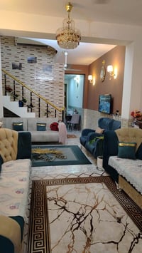 للبيع بيت 100 متر حديث بالاطباء موقع مميز رابع بيت عن شارع العام 3 غرف...