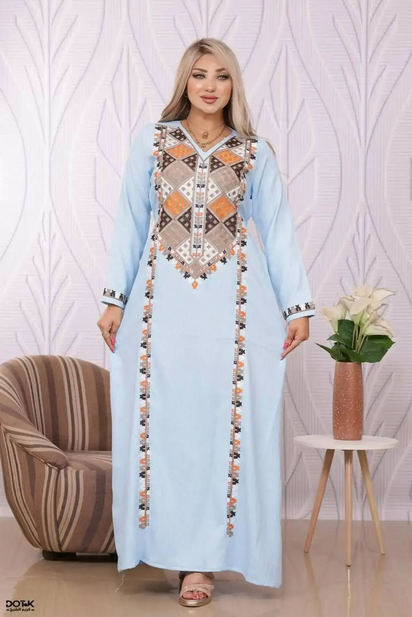 ☀️🌸 كوني مستعدة لصيف 2026 بإطلالة ناعمة ومميزة من حكاية وصل  🛍️✨
📲 ***********  واتساب أو فايبر
تشكيلة صيفية أنيقة تجمع بين الراحة، الجمال، والخامات الراقية… تصاميم مرتبة تناسب كل الأذواق وتخلي إطلالتك أجمل بكل بساطة 💃🌿

💰 الأسعار:
🔸 القطعه : 13,000 دينار
🔸 القطعتين : 25,000 دينار
🫰 القصيرة : 10,000
🧵 الخامات المتوفرة:
🌾 كشمير مصري الخامه قطن

⭐ صناعة مصرية درجة أولى
🛒 متوفر جملة ومفرد
📦 توصيل إلى جميع المحافظات

🚚 أسعار التوصيل: 
      بابل : 3000
📍 جميع المحافظات: 5,000 دينار

📐 دليل المقاسات التقريبي:
🌷 سمول: من 45 إلى 55 كغم
🌷 رقم 1: من 55 إلى 70 كغم
🌷 رقم 2: من 70 إلى 90 كغم
🌷 رقم 3: من 90 إلى 115 كغم
🌷 رقم 4: من 115 إلى 140 كغم

💗 ويتوفر تفصيل قياسات خاصة حسب الطلب 💗
✨ سواء تحبين الإطلالة الهادئة أو الستايل المختلف، كوليكشن حكاية وصل هو اختيارك للصيف براحة وأناقة 🌸👗

📲 للطلب او الاستفسار : راسلينا من الزر اسفل المنشور او الاتصال على الارقام  التالية ⬇
📲 *********** واتساب أو فايبر
📲 *********** واتساب أو فايبر

نص مكتوب في الصور:
- DOTOK - كريم الشيخ -
- DOT.K - كريم الشيخ -
- DOTeK
- - كريم الشيخ -
- DOT.K