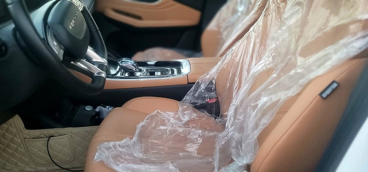 من رخصة الادمن
سلام عليكم ورحمة الله وبركاته 
للبيع دونك فنك Hybrid T5 EVo موديل 2024
 السيارة هايبرد 
رقم اربيل
مكان السيارة . موصل
اللون ابيض
مواصفات الهايبرد معروفة منها
 • كاميرات 360 درجة + حساسات خلفية وامامية
 •  سقف نجوم متغير الالوان
 • مقاعد جلد 
المقاعد الامامية تدفئة 
 •  مثبت سرعة ذكي
 • جنوط ألمنيوم 19 
بعد بيها هواي مواصفات
عداد المسافة اقل من ٥٠٠٠  الف كيلومتر جديدة بمعنى الكلمة
السيارة في فترة الضمان
ضمان 6 سنوات أو 200,000 كم شركة ليث العبيدي
السعر المطلوب 30 مليون دينار
ملاحظة بسيطة  موضحة في الصور ومؤشر عليها  باللون الاحمر.
السيارة حرة تحويل مباشر
الاتصال
***********
