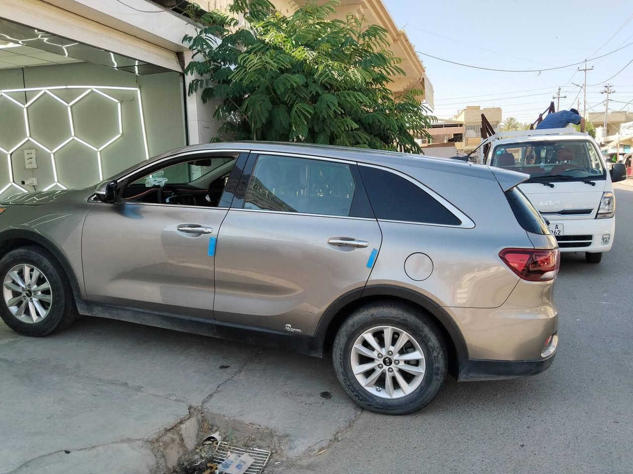 تحية طيبة للجميع 
كيا سورنتو 2019 وارد امريكي كلين 
لون رصاصي سبعة راكب 
رقم انبار مشروع وطني تتحول باي مكان 
العنوان / بغداد 
السعر /195$
لتفاصيل اكثر الاتصال بالرقم 
***********
