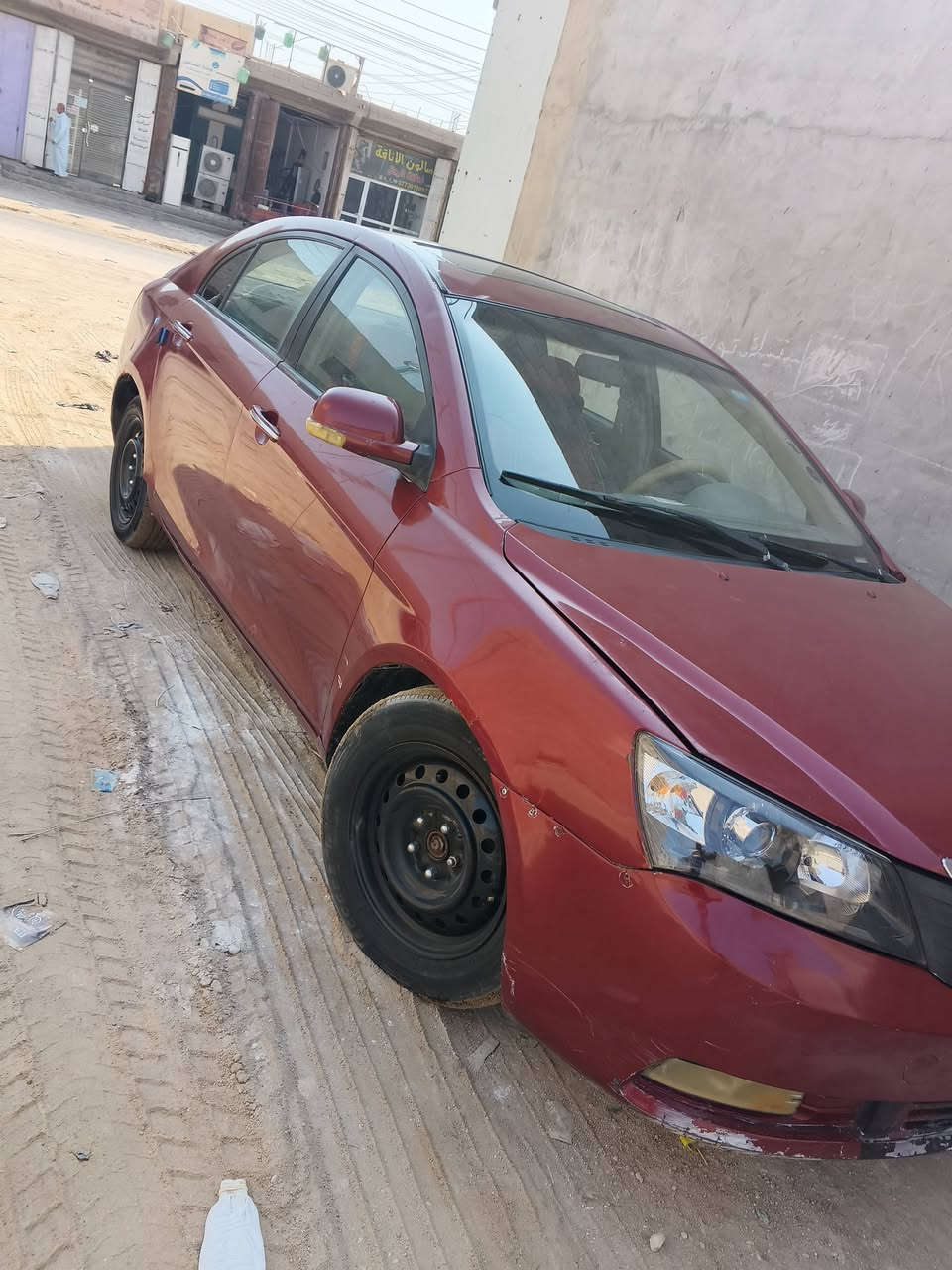ام كراند مديل ٢٠١٢ رقم دولي سنويه ٣١ هزته جديده  بأسم ولد من الجزيره  سياره جاهزه كير مكينه خرسه تبريد ثلج حداديه نص عمر كهربائيات جاهزه سعر ٤٠ وبيهه مجال قليل لطيبين عنوان بصره ابو الخصيب ***********
