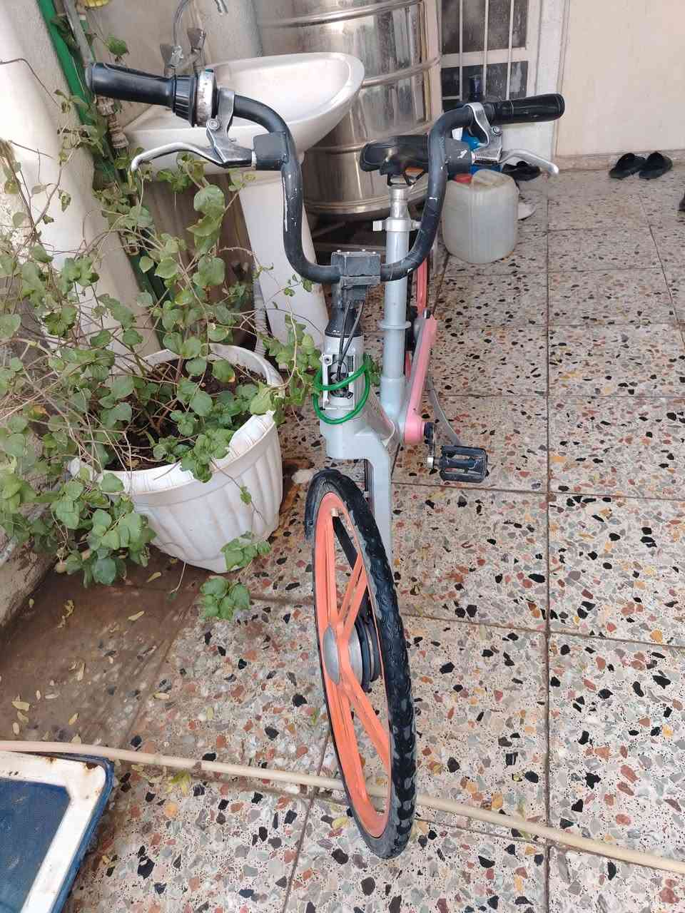 المنيوم يتحمل وزن ١٠٠ كم
تاير جوبلس
بريك دسك
كربلاء سيف سعد قرب سيد الأسعار بالفرع ***********
ب ٧٠ الف
