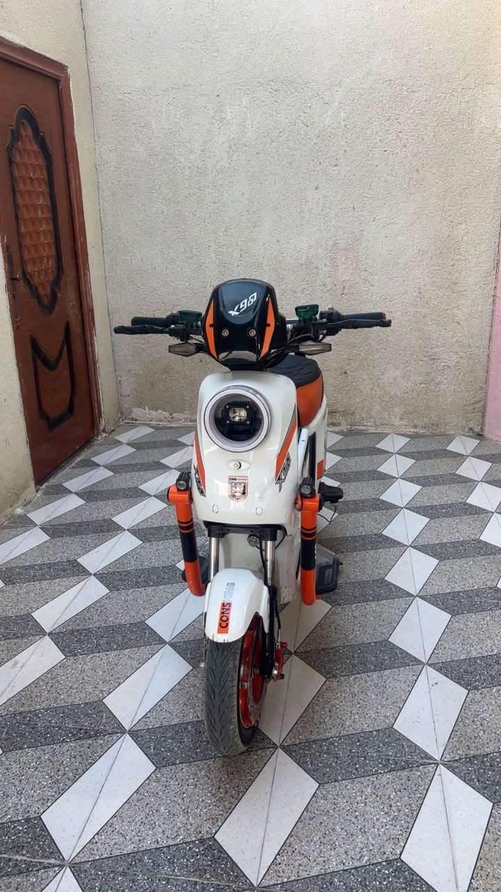 سلام عليكم
دراجه X900
دراجه جديدة ونضيفه
📍البصرة الزبير
السعرة 550 وبية مجال قليل
الاستفسار الاتصال ***********
