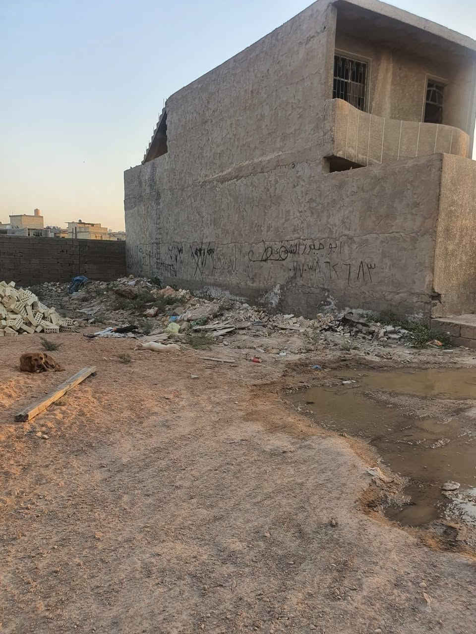 🏡 فرصة استثمارية ممتازه قطعة أرض زراعية للبيع

للبيع قطعة أرض زراعية بمساحة 100 متر مربع (سند 25 زراعي رسمي - مكاتبة مع صاحب الدوانم الرسمي).

📌 تفاصيل الأبعاد والموقع:

المساحة: 100 متر مربع.

الواجهة: 5.75 متر.

النزال: 17.5 متر.

السعر = ٢٧ مليون فقط  

الموقع:  بغداد : الرصافة / العبيدي / الشارع المقابل لجامع العبيدي / شارع معامل الطحين 
موقع ممتاز وقريب جداً من الشارع الرئيسي.

⚖️ الأوراق: سند  زراعي رسمي مضمون مكاتبة مباشرة مع المالك.

📞 للإستفسار والتواصل واتس اب متوفر : *********** ابو احمد
