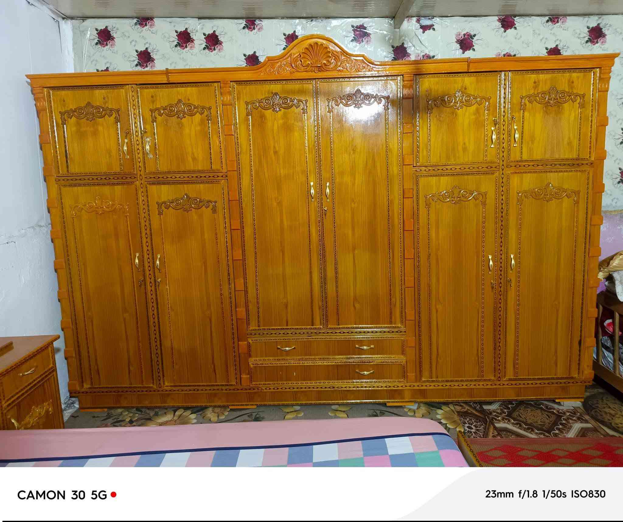 سلام عليكم غرفه جديده للبيع سعر مليون و100وبيها مجال مكاني البياع تقاطع درويش المعالف  ***********
