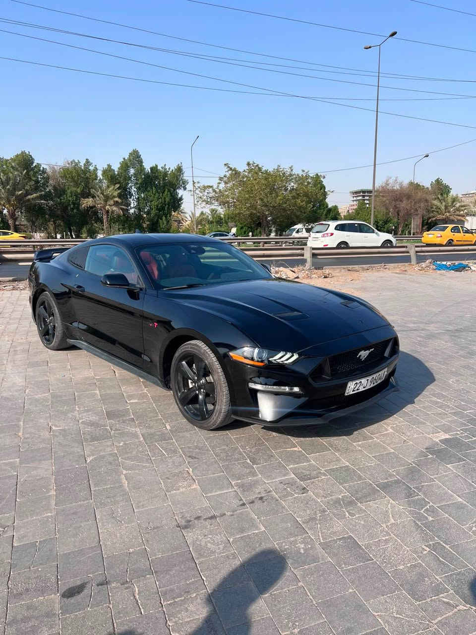 فورد موستانگ 2023 EcoBoost Premium للبيع

• الموديل: فورد موستانگ 2023 وارد

• المحرك: 2.3T  

• 4 سلندر  

• أوتوماتيك  

• بنزين  

• ماشية: 15,000 ميل فقط يعني زيرو   

• الفئة: EcoBoost Premium  

• الأجزاء المطلية: ثلاث قطع  

• اللوحة: أربيل، خصوصي  

• اللون: أسود  

• المقاعد: جلد  

• عدد المقاعد: 4  

• كاميرا خلفية  

• مستشعر وقوف  

• مثبت سرعة  

• شاشة  

• مراقبة النقطة العمياء  

• تحكم تلقائي بدرجة الحرارة  

• نظام فرملة الطوارئ  

• 2 وسادة هوائية  

• مصابيح زينون أمامية  

• المصابيح الأمامية LED  

• مانع الانزلاق  

• لوحة قيادة رقمية  

• إنارة محيطية  

• أبل كار بلاي  

• أندرويد أوتو  

• شاحن لاسلكي  

• كاشفات ضباب  

• وضع القيادة  

• تحذير مغادرة المسار  

• نظام مانع السرقة  

• التحكم الإلكتروني في الثبات  

• تحذير من الاصطدام الأمامي  

بيها طخه بالبنيد خفيفه و رقم شاصي موجود يطلع حادثها بامريكا جاملغ خلفي فقط صبخ مو تبديل 

💰 السعر : 19 الف دولار وبيها مجال    

📞 للاستفسار : *********** بغداد, العراق
