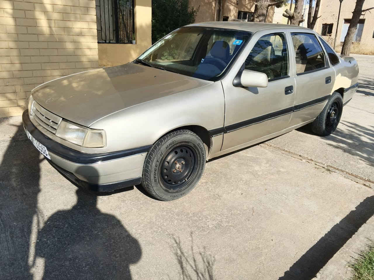 فگترا حجم 16 موديل 91 صبغ عام بيها ضربه بالصندوگ رقم اجنبي سنوية 31 شرط الوكالة والتحويل من الشرعي محرك گير شرط سعر 33 مجال ***********/ ***********
