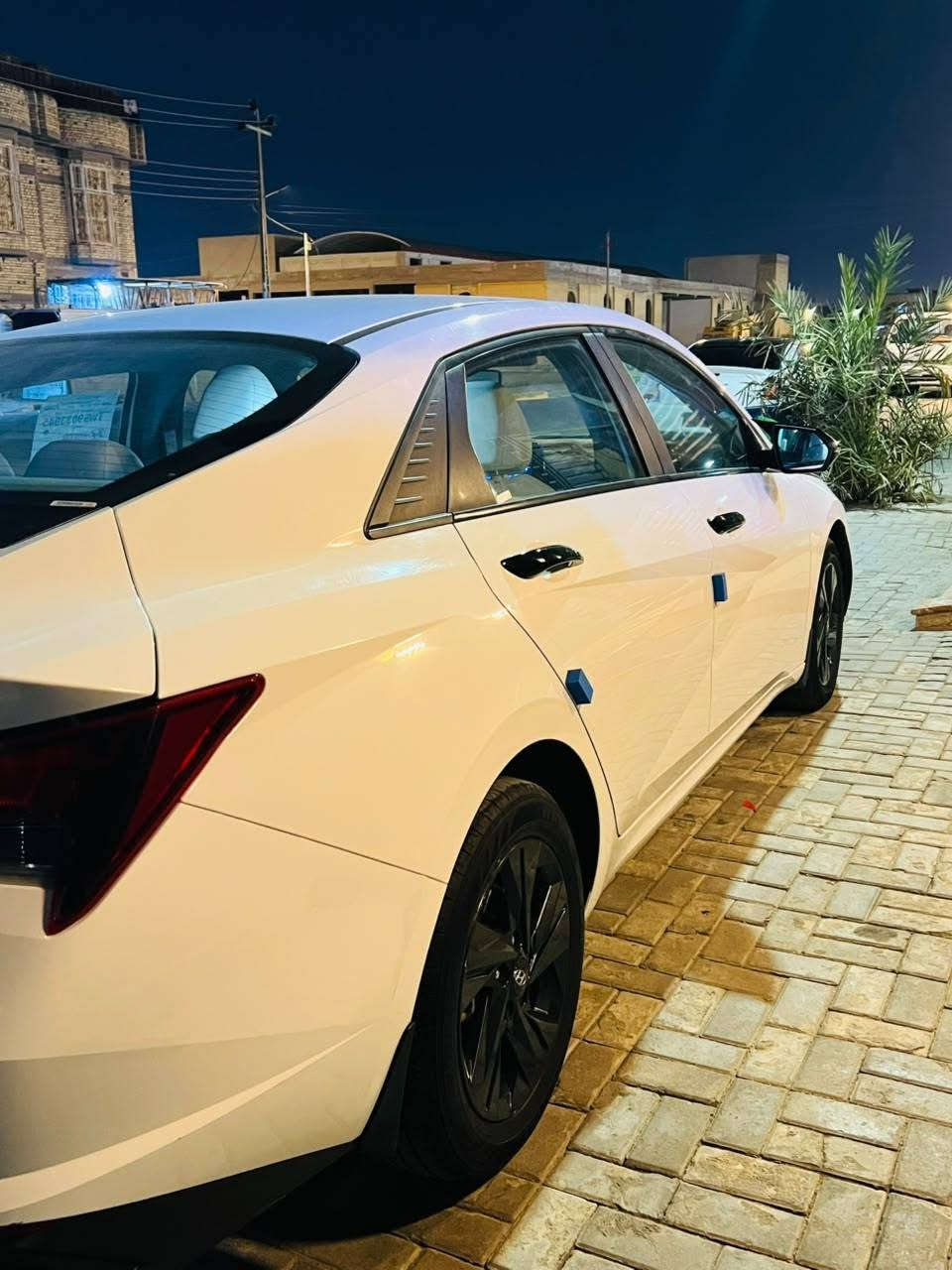 النتره مديل 2023 خليجي 
حره اربيل فول مواصفات 
كفاله ما عده بارد بل جاملق المامي وطعجه خفيفه بل جنطه 
الباقي كفاله عامه 
ماشيه 76
محرك 1600دوش
تحكم بل مري 
ويل كروم اسود 
تبريد قطعتين 
داخل الونين 
تحكم بل ستيرن 
تنته..
السعر 143. عنواني البصره 
التواصل *********** البصرة, العراق
