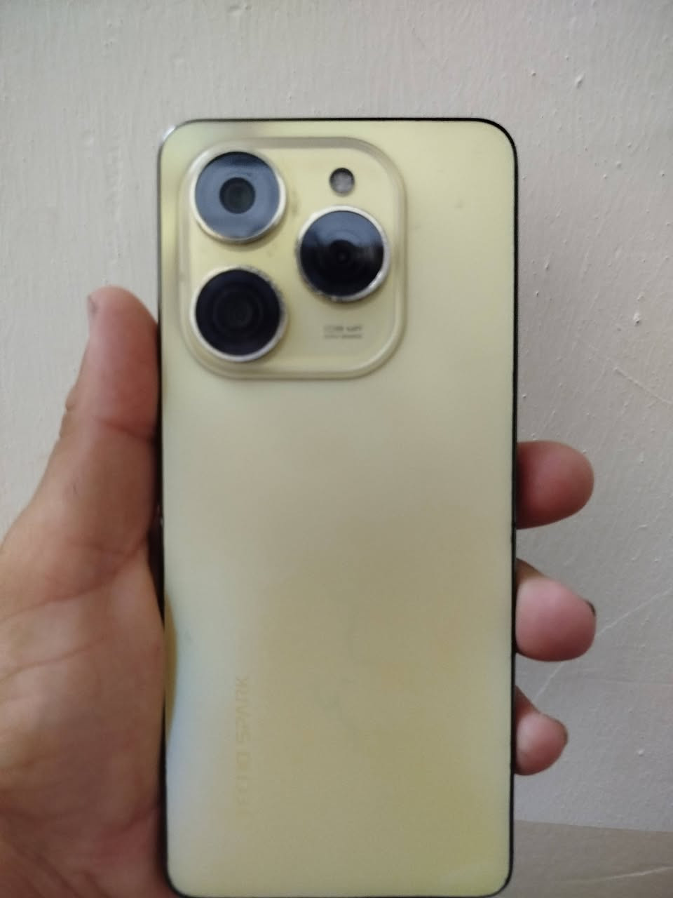 السلام عليكم
يوجد اجهزه للبيع و يرهم مراوس
#الاول                                                 POCO X5 Pro 5G

الذاكره/     256
الرام/        8+4
السعر /        150 وبي مجال 
نضافه فوول بي ضربه بالجامه (گلاس ) مو ب الشاشه 
#الثاني                                       TECNO SPARK 20 Pro
الذاكره /     256
الرام /        8+5
بطاريه /      5000
السعر/       90 وبي مجال 
نضافه فوول بي ضربه بالشاشه بس شغاله 
للاستفسار الاتصال على الرقم 
***********
مكان ناحية الزاب
