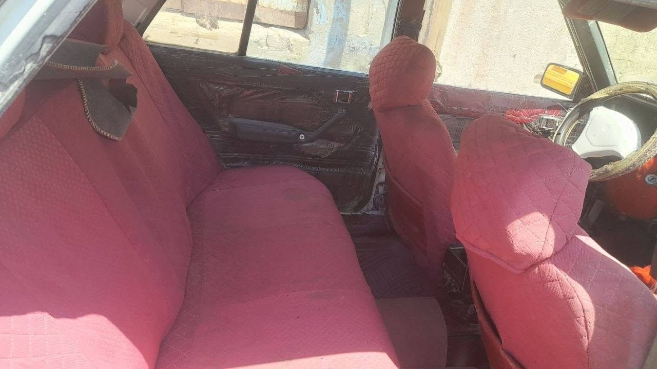 مرحبا شباب للبيع او مراوس
العنده سمند للمراوس نرهم 

سوبر موديل 84 محرك وكير ففيتي 3000 رقم مثنى راعيها يريد مداور 
تخم تاير وباتري ولايتات زنون ليموني كله جديد ومقدم توني مضبطة 

مكاني الخضر السماوة ***********

للمعلومة بعض الصور قديمة
