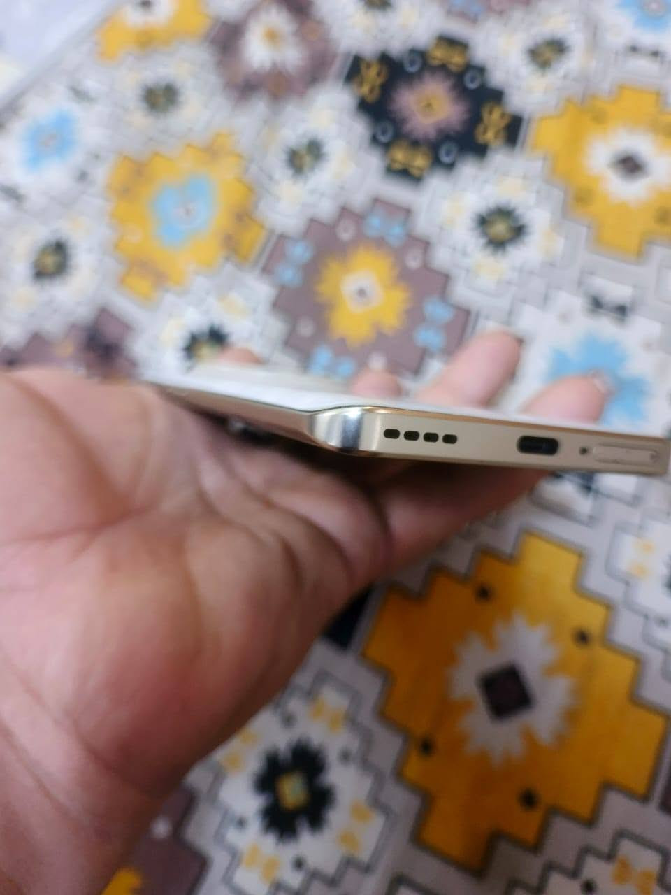 مراسله الصفحه او واتساب ***********
ريلمي 13برو بلس5جي ذاكره512 رام12+12 جهاز مكفول بدون ملحقات سعر 350 بغداد شعب ماعندي توصيل
