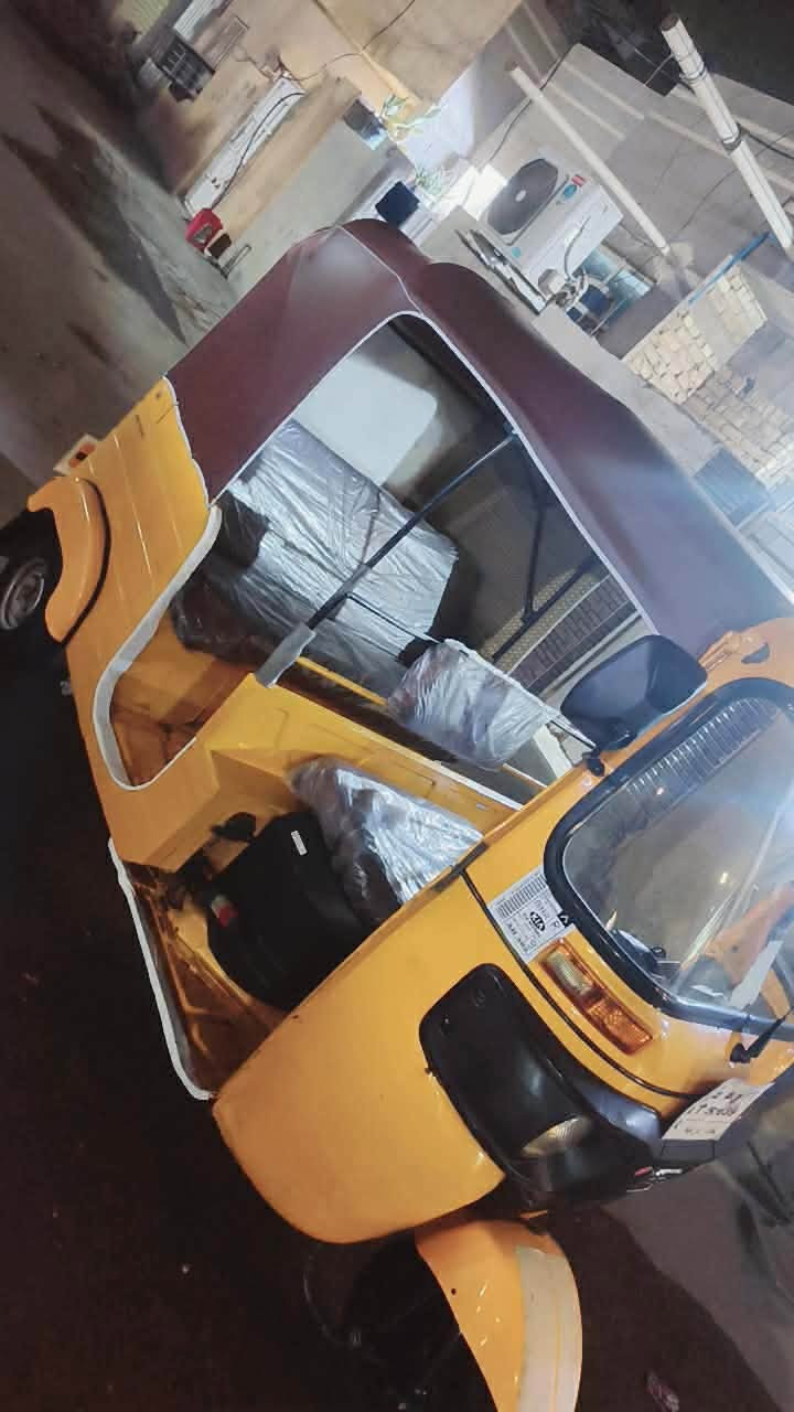تكتك موديل ١٩رقم وسنويه سعره 6و600الخطيب الزراعي الرقم ***********
