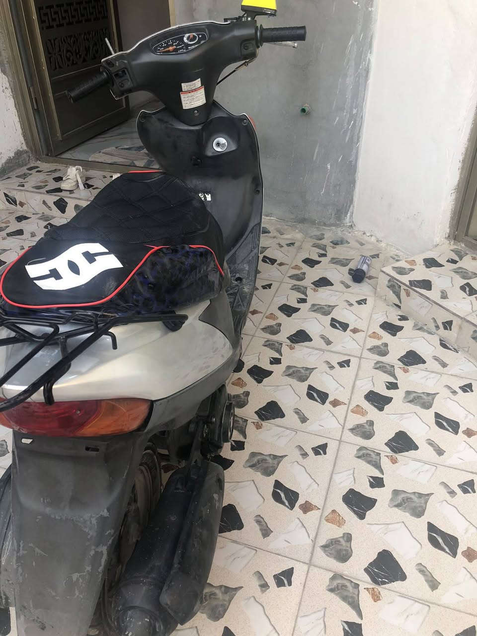 دراجه ادرس يباني 120 جانت تشتغل وكفت لحالها ماعرف بيها للبيع فحم سعر 350 أو مراوس بدراجه شحن المكان فلوجه جبيل *********** واتساب
