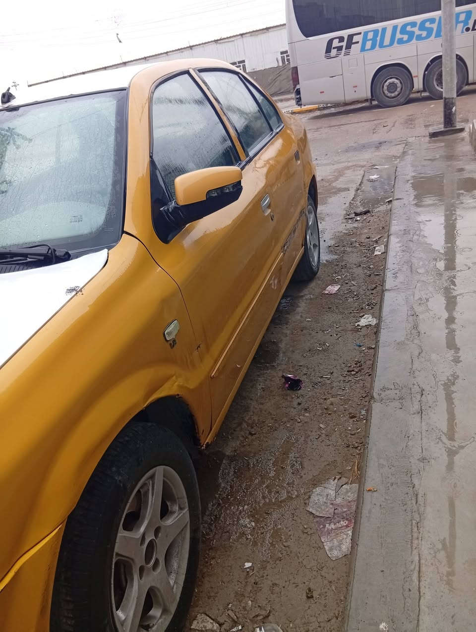 السلام عليكم سمند سورن ٢٠١١ رقم انكليزي 
مكينه فرنسي عطلانه عوزه كهربائي شغلتها بسيطه
مستعجل علئ بيعتها مكان ذي قار
السعر ٢٠ وبيها مجال 
***********
