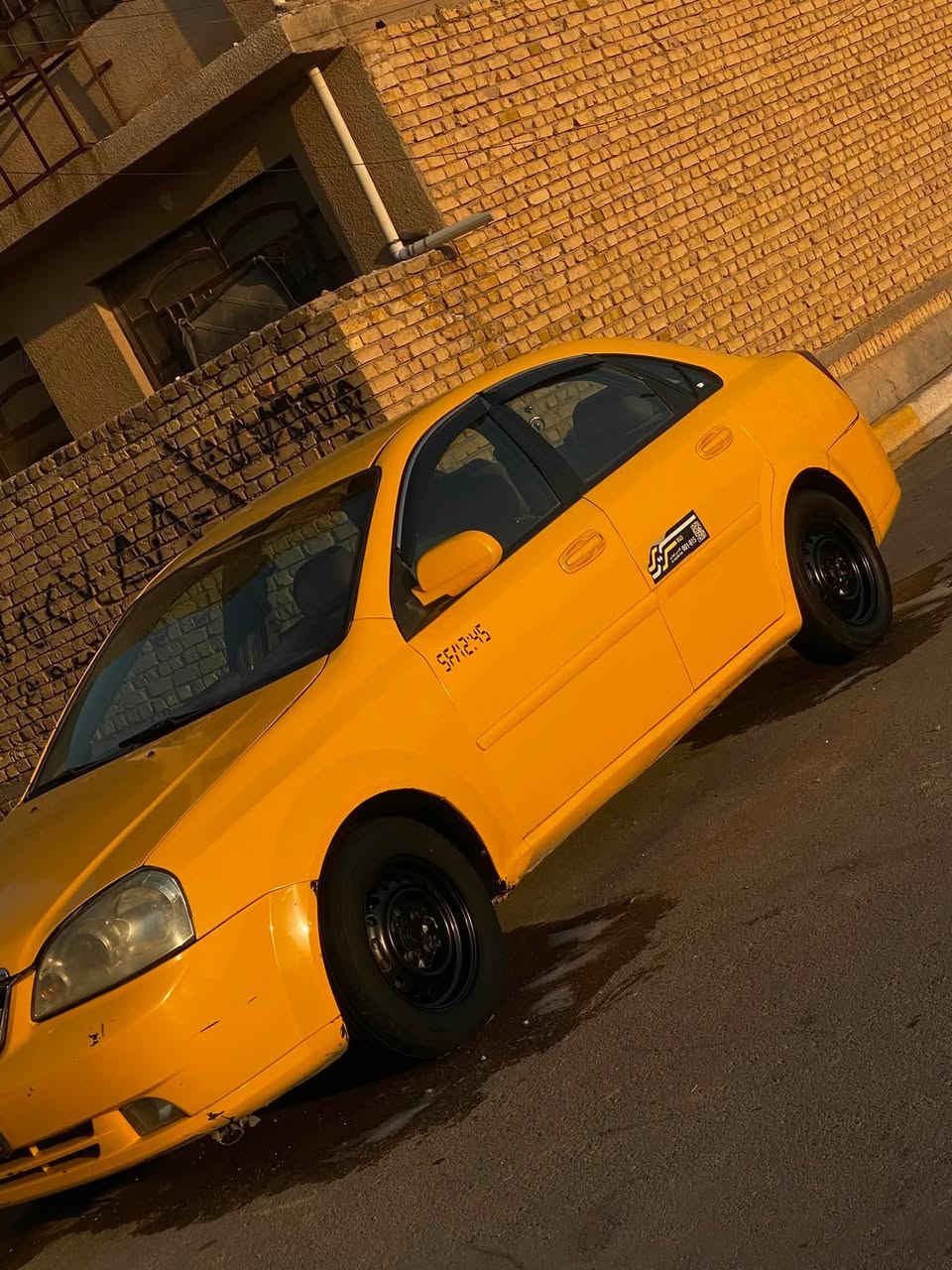 السلام عليكم بيع سريع سياره فورنزه مديل2008 وارد أمريكي مكينه2000مجفته تجفيفت جديد درجه أوله تخم تاير جديد تبريد ثلج وخير من الله عبوه وفيت بم وقاعده جديد صدره نص عمر طسته ناعمه سياره قويه من شلعه ومعدل وترايه يخبل كير مكفول درايم مكفول كلشي بيه مكفول وجديد ابريك جديد دوشمته مو فول بس كعدته حلوه سياره حلوه ومال شغل تجي اتكلب واتشوف ابعينك السعر 46وبيها مجال للطيبين وسياره بسمي بس سنويه ساقطه ماصارله اهواي العنوان بغداد الحسينيه الراشديه الرقم ***********

