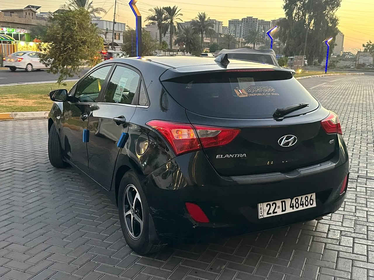 السلام عليكم 
هونداي النترا هاج باك GT
بيها جاملغ وبنيد وباب سايق صبغ وجاملغ خلفي ابيع حزام سياره جاهزه بدون نقص 
مواصفات 
يصمه 
شاشه
كأمره 
تحكم ستيرن 
محرك 1800
مكانها بغداد حي الجهاد 
السعر 77$
للاستفسار 
***********
