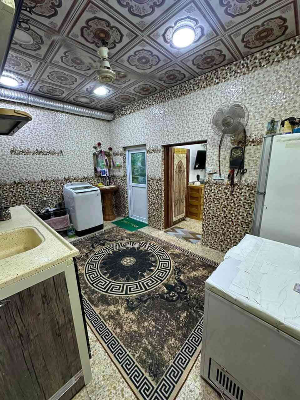 بيت في حي الشهداء للبيع
مقابل بريد الهندية اول فرع خلف التجاري المساحة 100 م الواجهة 5 والنزال 20 يحتوي البيت على طابقين غرفة واستقبال وصاله ومطبخ وصحيات عدد 2
والطابق الثاني غرفة وصالة
شليمان طابوق جمهوري بناء نظيف
السعر 135 مع المجال
التواصل واتساب او اتصال ***********
