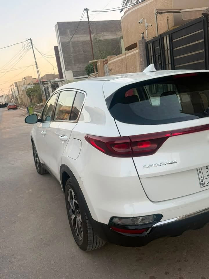 سلام عليكم سبورتج للبيع موديل 2022 وراد امريكي رقم بغداد بسمي محرك 2500 حادث سياره جاملغ مبدل نفس اللون بدون صبغ سياره  بدون أرباك ماشيا 74 الف رقم بغداد بسمي صور الحادث و سونار بل منشور مكان سياره بل حله سعره 165 وأبيها مجال 
***********
