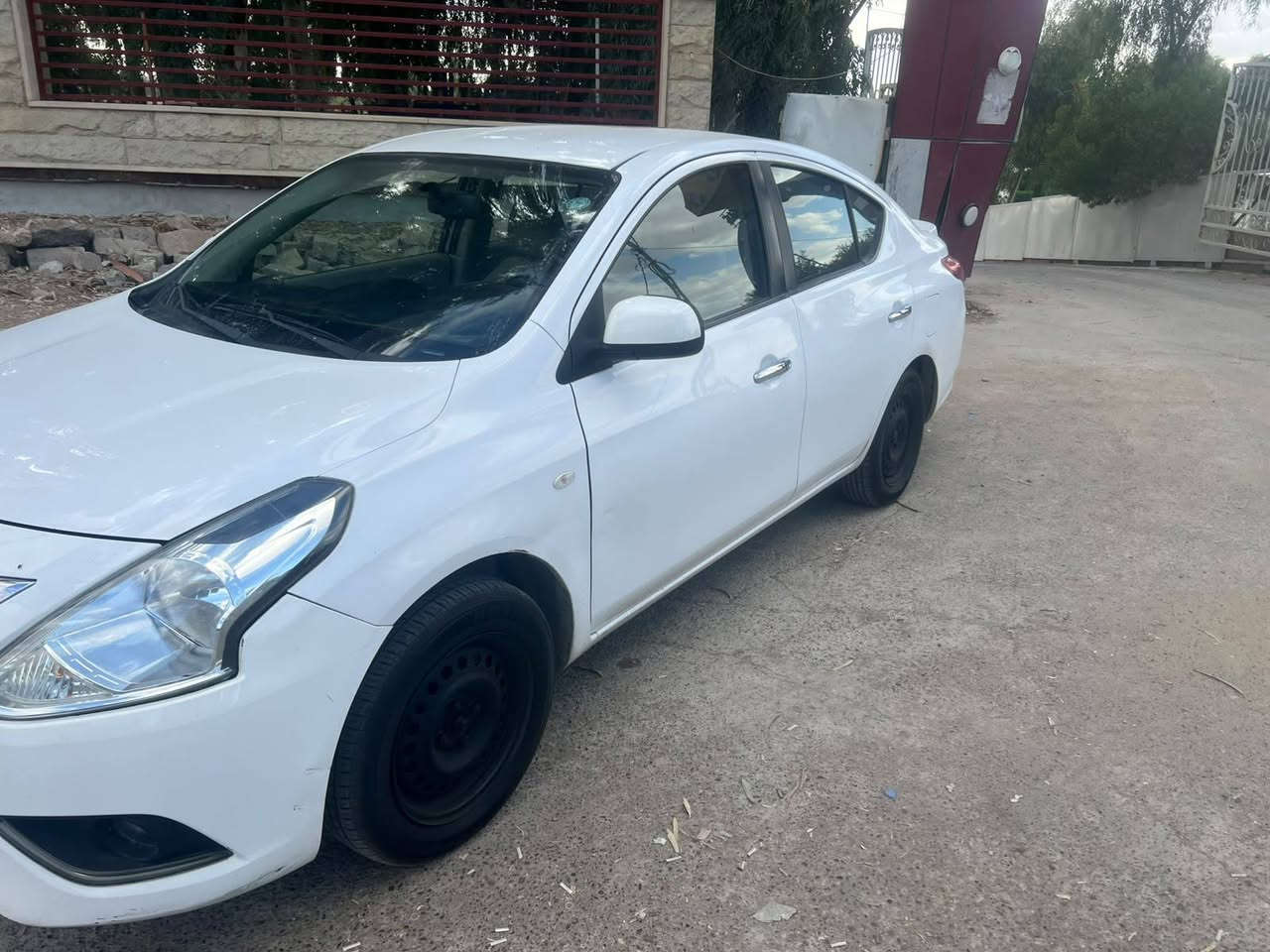 نيسان صني 2019🚗
شرط كير محرك 💪🏻
سياره جاهزه كامل ماتصرف عليها شي👍
ماشيه 120🏃🏻
بليته زرگه🪬
كامره 📽️
شاشه📺
حساسات4📢
بيها ملاحظتين بسيطات مامصلحهم اصلآ موضحات
السعر  102وبيها مجال بسيط 
#مكلف_بالنشر
رقم صاحبها للتواصل ☎️
*********** 📞
واتساب بي الرقم
