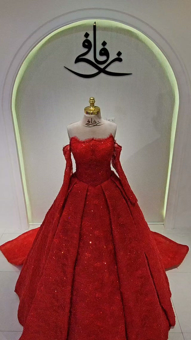 سنتر زفافي 💍 🌹🌹🌹🥀
جديد و حصرياً كولكشن 2027 🔥❤️
مستعدون للتصميم البدلات حسب الطلب بنظام التأجير او البيع
تتوفر لدينا قياسات خاصه 
العنوان / حلة شارع الجمعية مجاور خاتون مول مقابل شركة التأمين الوطنية 🥀
يفتح السنتر يوميا من الساعه 10 صباحا و لغاية الساعه 10 مساء 
📲للاتصال او المراسلة💌 على الواتساب على الأرقام التاليه 
***********
***********
#فساتين #فساتين_السهره #فستان_عقد #فساتين_زفاف #بدلات_اعراس

