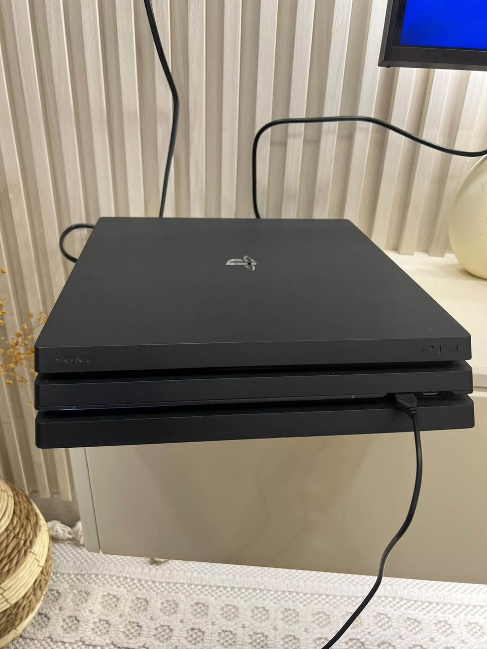 بلي فور برو للبيع او المراوس جهاز اخو الجديد مفتوح فقط تنضيف يجي ويا جوستك ولعبة GTA سعره 350 الف 

المكان البصرة التنومة 

للتواصل واتساب ***********
