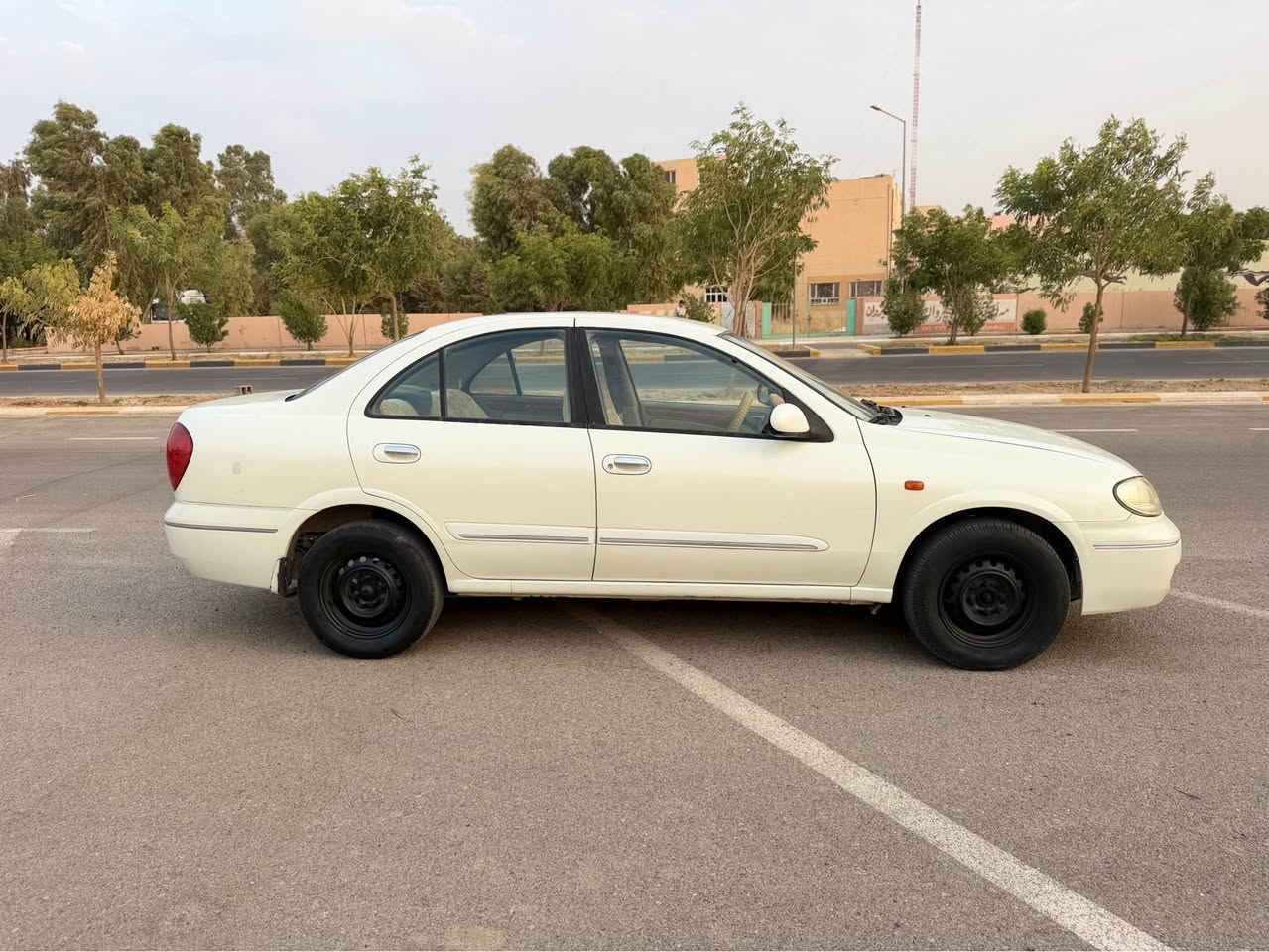 سەنی یابانی ٢٠٠٩ 
مەکینەو گێڕ بەشەرت
سەدر و تەقەو ڕەقەی بەشەرت 
تەنها یەک پارچە سبوخ بێ ناو گرتن
نرخی /٨٦ گەڵا
*********** كالار, السليمانية
