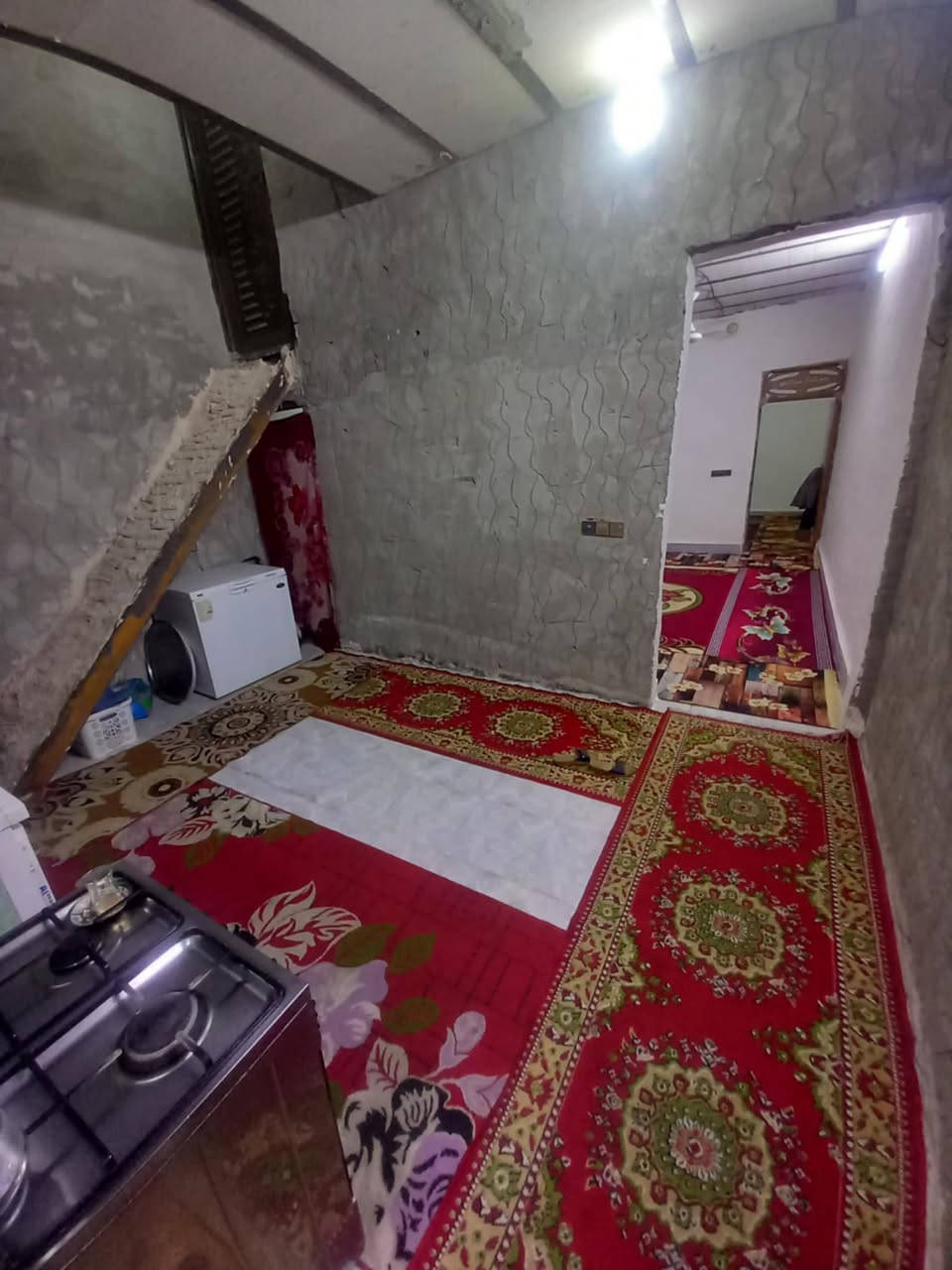 سلام عليكم بيت 🏡 مساحه ١٠٠
غرفه وصاله ومطبخ وصحيات داخليه وخارجيه بدون ستقبال 

البيت نضيف وجاهز لسكن المكان نجف طريق كربله عمود ١٣٥ السعر ١٤ الاستفسار اكثر ***********

ملاحضه جميع المساحات موجوده بسعار مناسبه
