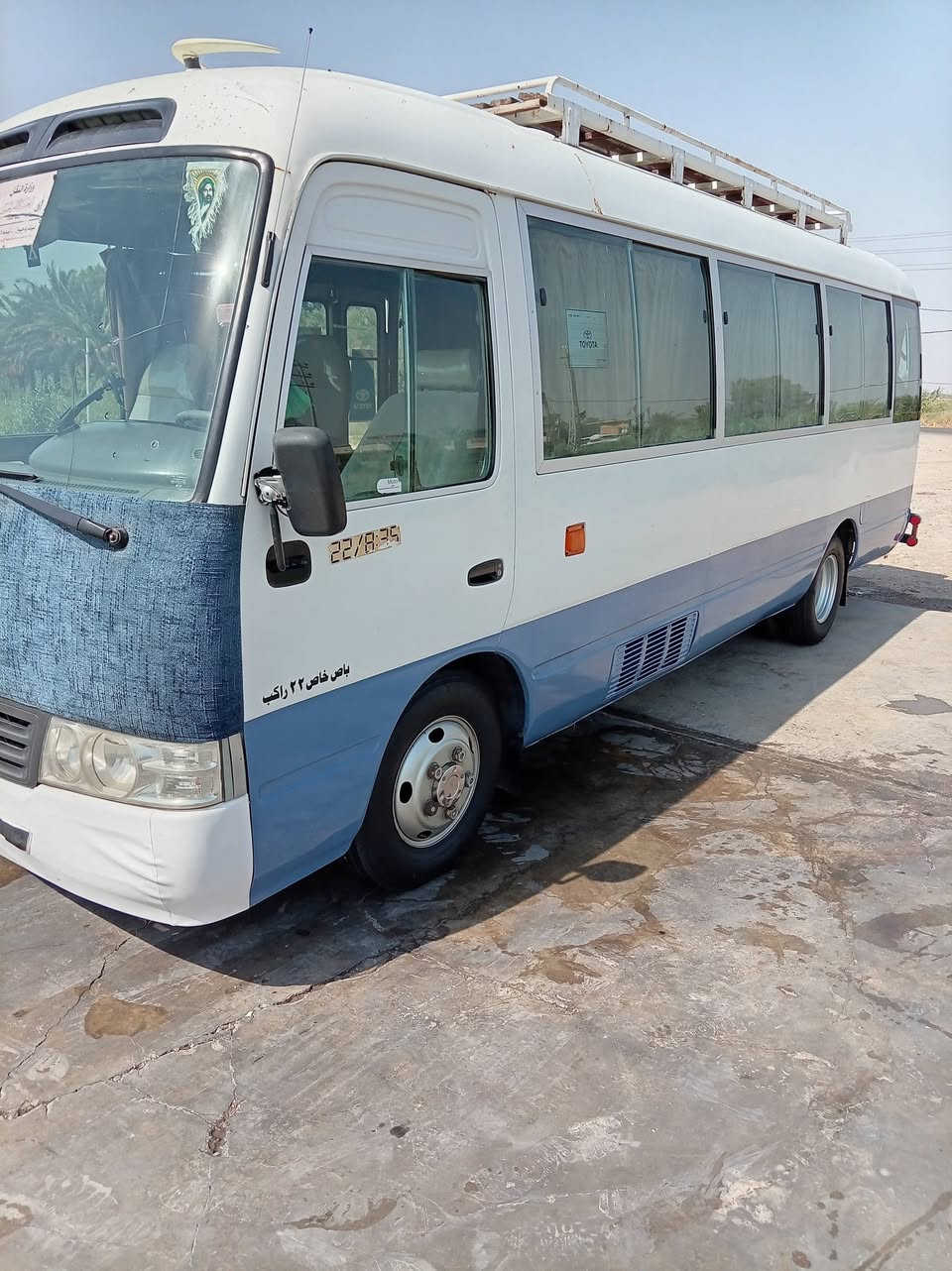 السلام عليكم ورحمة الله وبركاته كوستر للبيع 2007 سياره جاهزه للأخير ما ناقصها برغي السعر 220 وبيها مجال للاستفسار الاتصال على الرقم ***********، ***********
