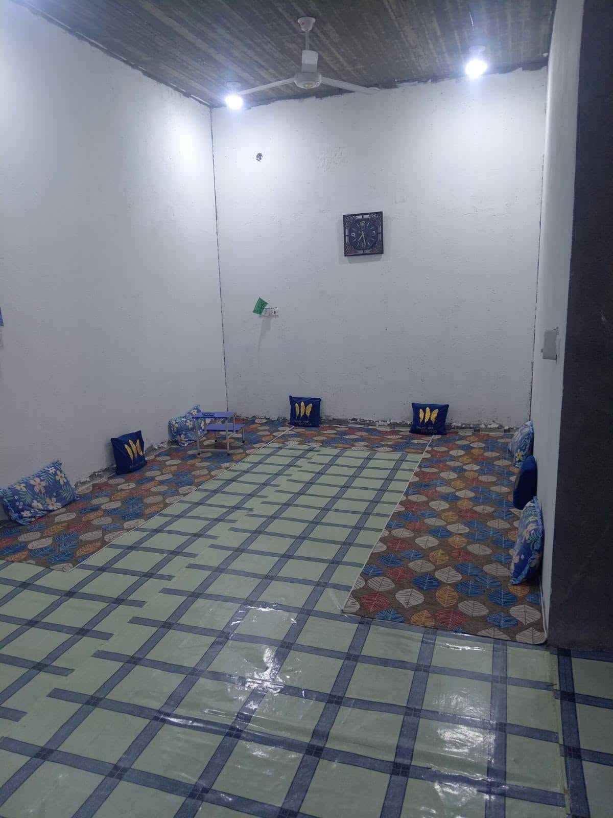 وقف سني • ٢٢٠م • حديقة واسعة