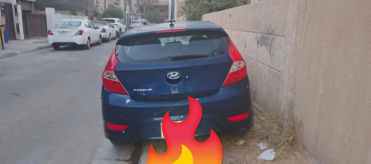 اكسنت ٢٠١٦ امريكي محرك ١٦٠٠ رقم بغداد
سيارة نظيفه كاملة مابيها نقص حادثه جنطه 
كير ومحرك ومكينة وتبريد مكفولات 
السعر ٨٥ ورقه بيها مجال بسيط
للاستفسار واتساب ***********
