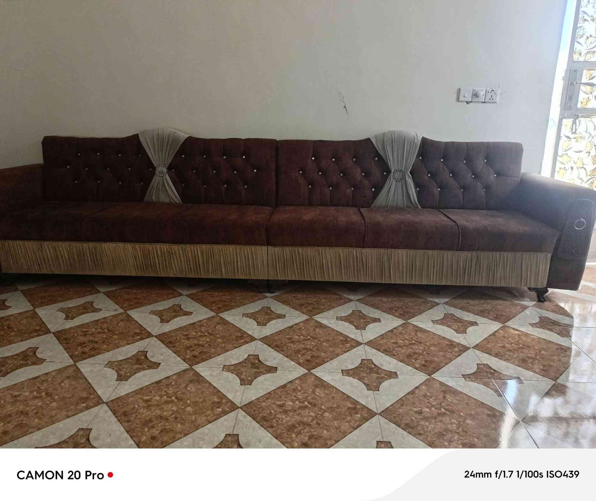 قنفات لبيع 300 وبيهن مجال  لشراي يجي خاص لو ***********
