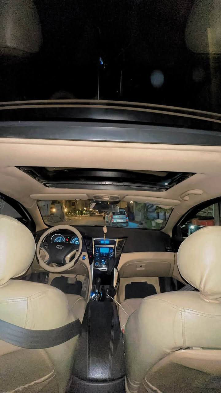 مكلف بالنشر
مكلف بالنشر 
سلام عليكم سوناتا موديل 11 خليجي محرك 2400 دوش 
المواصفات 
تشغيل بصمه
ابواب بصمه
كشنات كهرباء 
خزن ميموري 
بانوراما
ماشيه 220 
العنوان بغداد المنصور 
رقم صاحب السياره *********** متوفر اتصال او واتساب 
السعر (شده و 7 ورقات) وبيها مجال شي قليل
