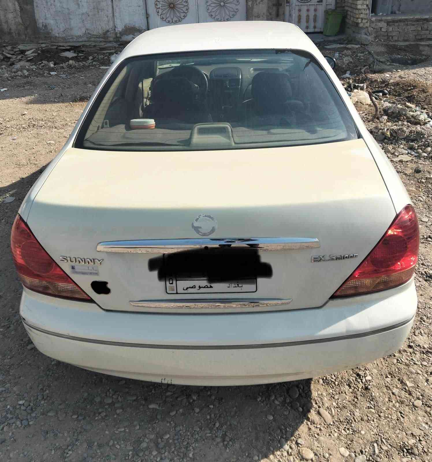 نيسان سني 2008 قبق اسود لون ابيض لؤلؤي رقم بغداد مصبوغة حزام للجمالية 
السعر 90$
***********
