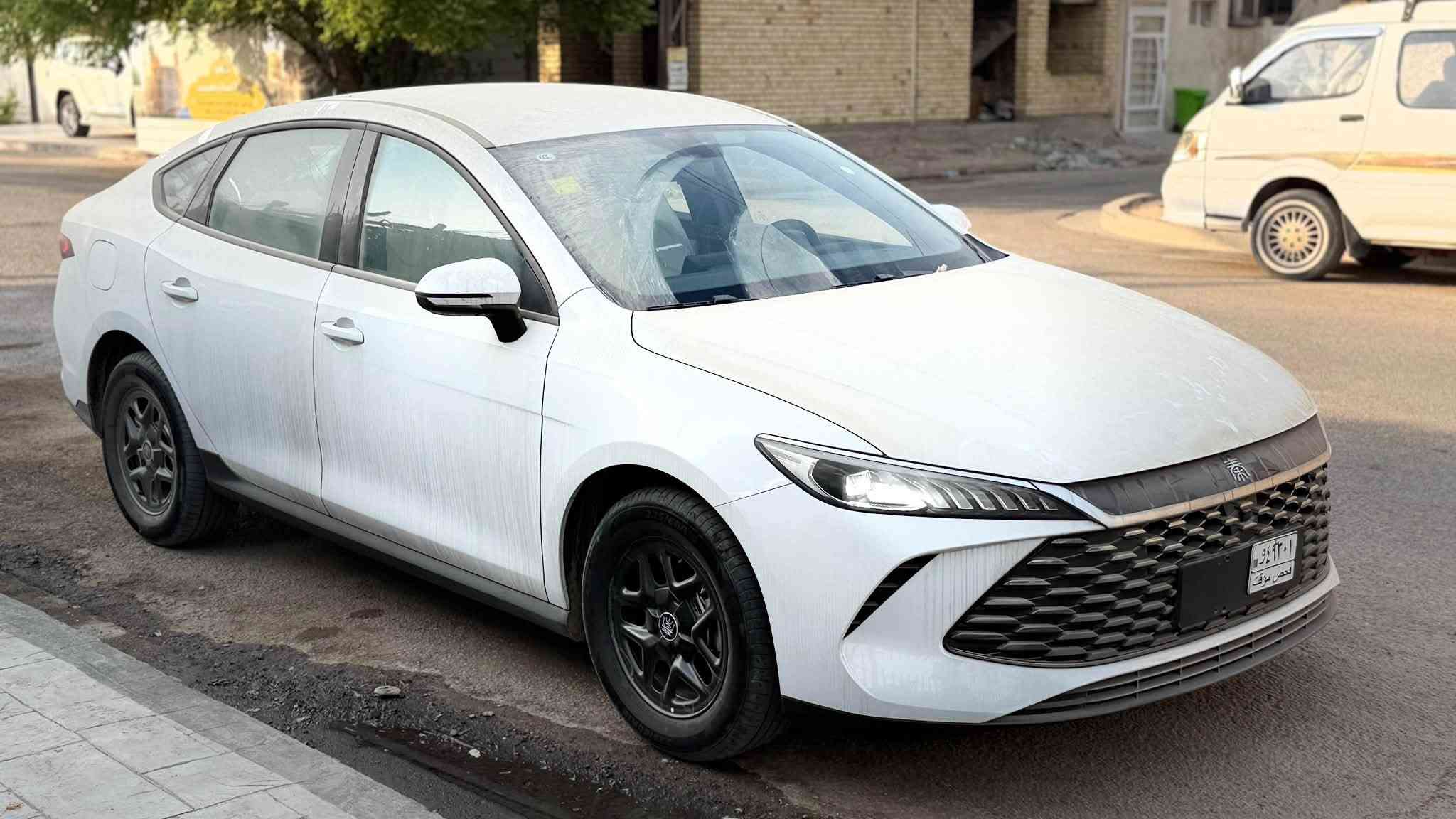 سلام عليكم
يتوفر الان BYD qin plus 2025 زيرو 0 غير مستعمل
بي واي دي جن بلاص 2025 زيرو الي تمشي 2100 كيلو  بالتفويلة 

داخل لون ابيض المميز

معه كامل ملحقات سيارة :
من شاحنة اصلية كارت فوم و منفاخ اطارات 

انسب الاسعار 
بغداد السيدية | للاستفسار : ***********
