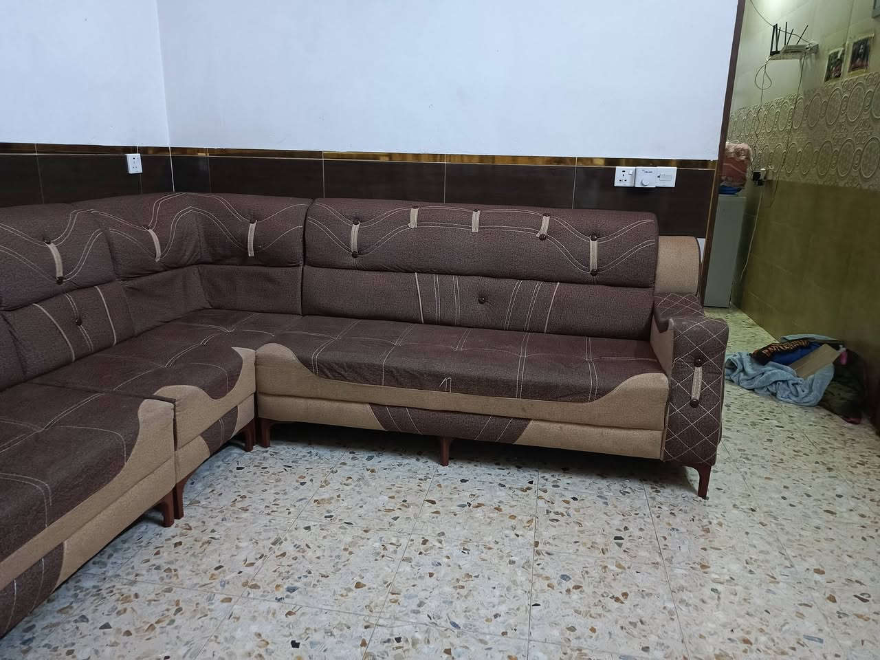 هذا تخم كامل ومستخدم 5 اشهر  حلو وما بي شي وشراي يتصل على هذا رقم ***********
وسعره 500 وبي مجال حك جيه
