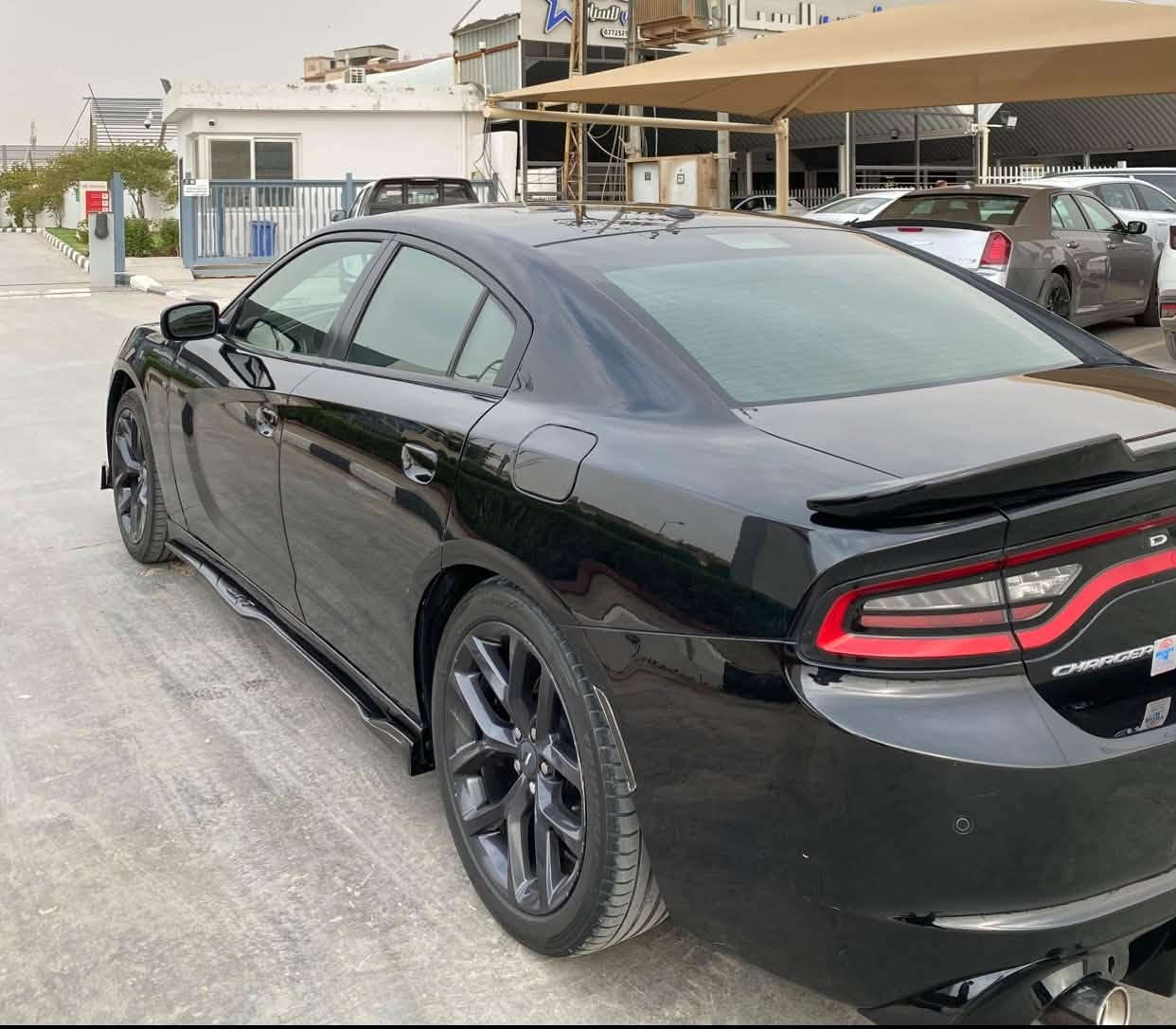 سلام عليكم جارجر 2021 أصل بغداد باسمي رقم دولي
2ويل ماشية 75 
حادث جاملغ امامي فقط بدون دواخل  والبنيد محدث 
باقي سيارة كفاله عامه كشنات حضن فتحه خزن ميموري 
مكينة 6 سلندر على فحص تبريد ثلج ❄️ 
المكان ديوانية السعر 190 
استفسار :***********
