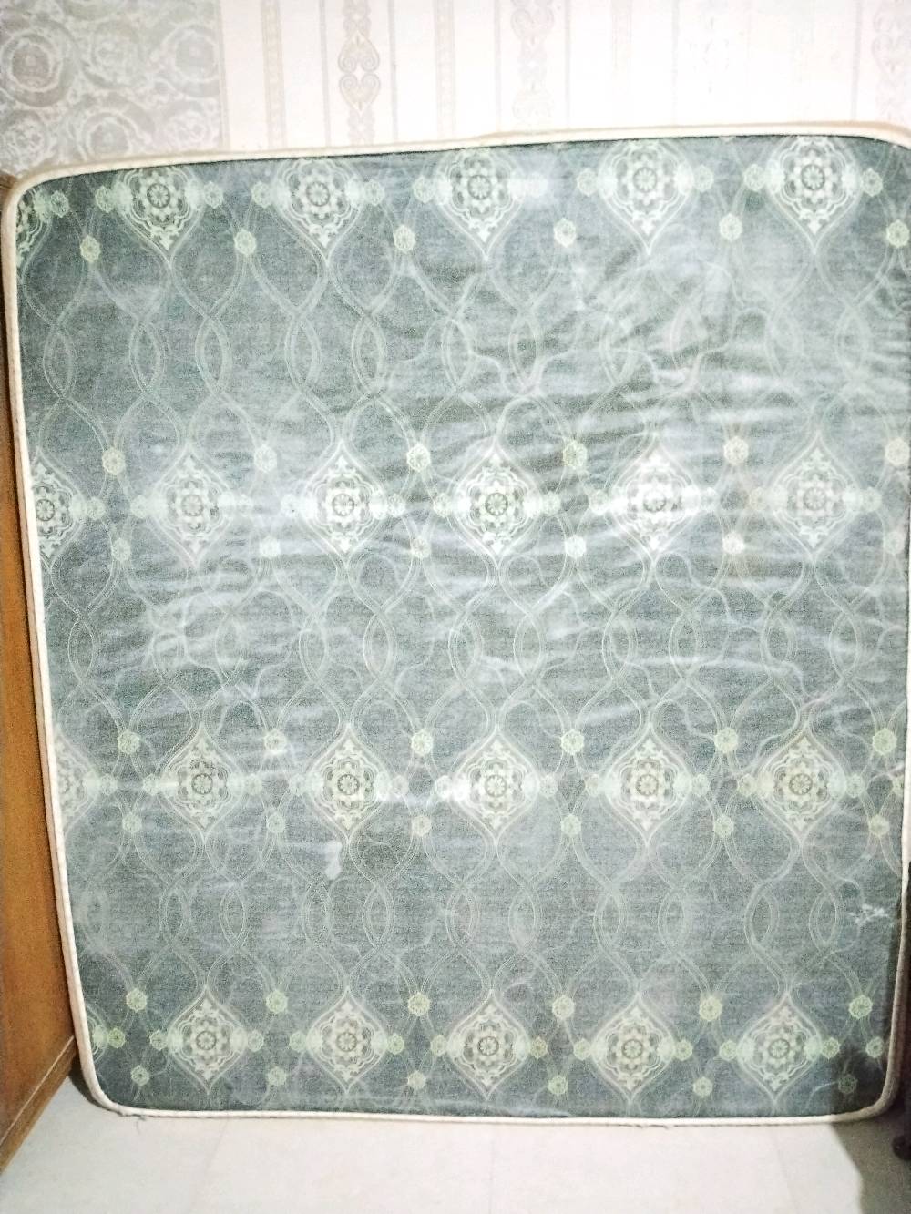 كلهن لبيع 
بصره تنومه ***********