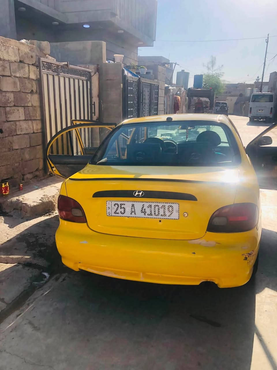 هوندا اكسنت خصوصي مشروع وطني  موديل 1997اوتماتيك سيارة بسمي دفتر بانزين شرط تحويل السعر 30بيها مجال شراي اتصل ***********
