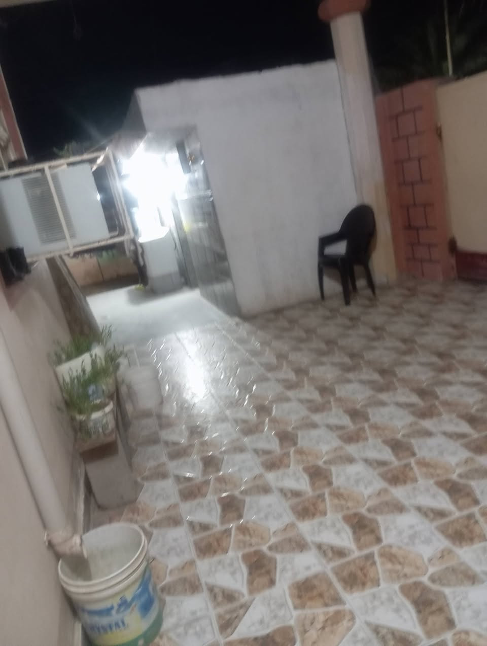 بيت زراعي سعر مناسب مع قطعة أرض قريبه على الشارع العام غزلجه خدمات كامله سرميك 250متر الاتصال على هذا  الرقم***********
