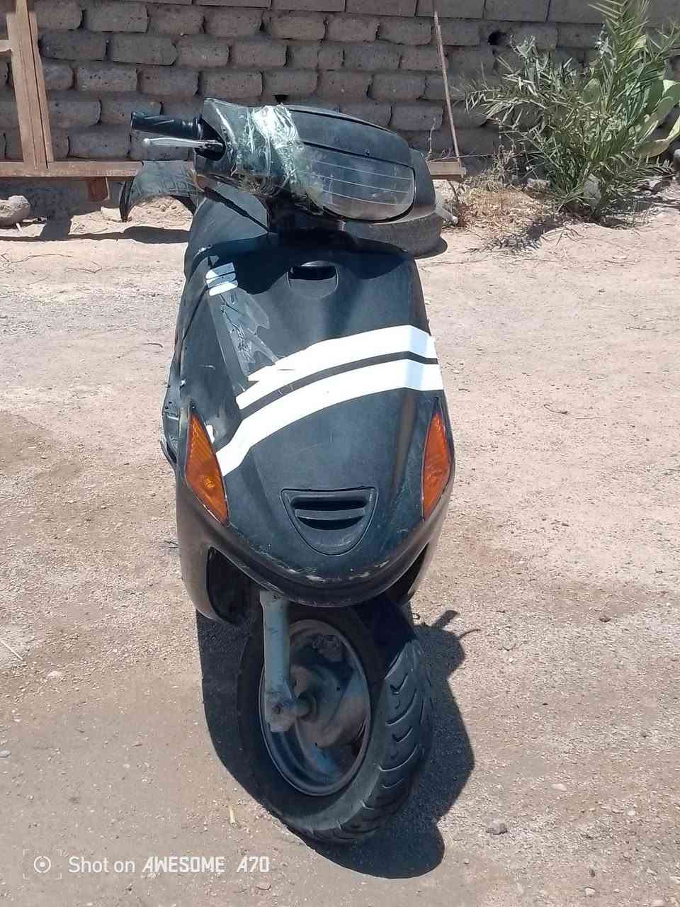 السعر 200 وبيه مجال حك الجيه. المكان البصره كرمة علي
الرقم   ***********
