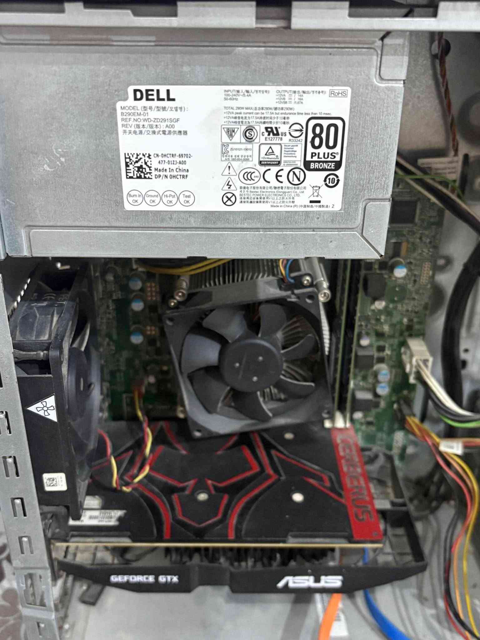 Intel Core i5-4590
* كرت الشاشة (GPU): NVIDIA GeForce GTX 1050 Ti
* الرام (RAM): 8GB
* التخزين:
    * SSD سعة 128GB
    * HDD سعة 500GB
* الشاشة: موجودة ضمن التجميع

السعر 250 الف نهايته
رقم التواصل ***********
العنوان بصرة - المطيحة البصرة, العراق
