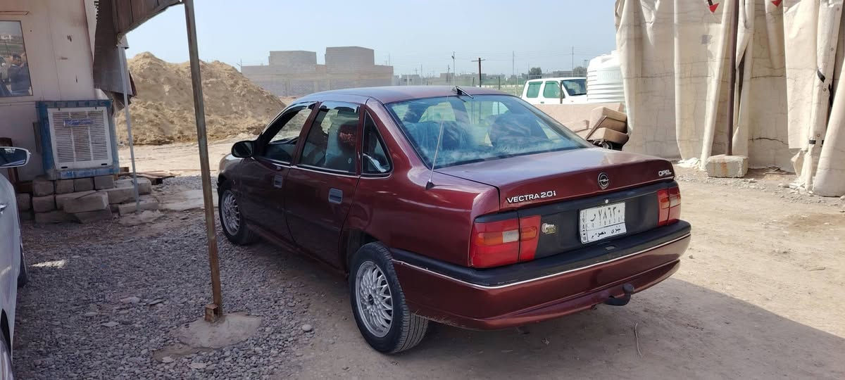جم 20
اتصال ع رقم. ***********
***********
سياره للبيع أوبل فكترا موديل 1993 محرك كير شرط نضيفه  تخم تايه نضيف تحول و وكاله مكان برطله.#السعر43
