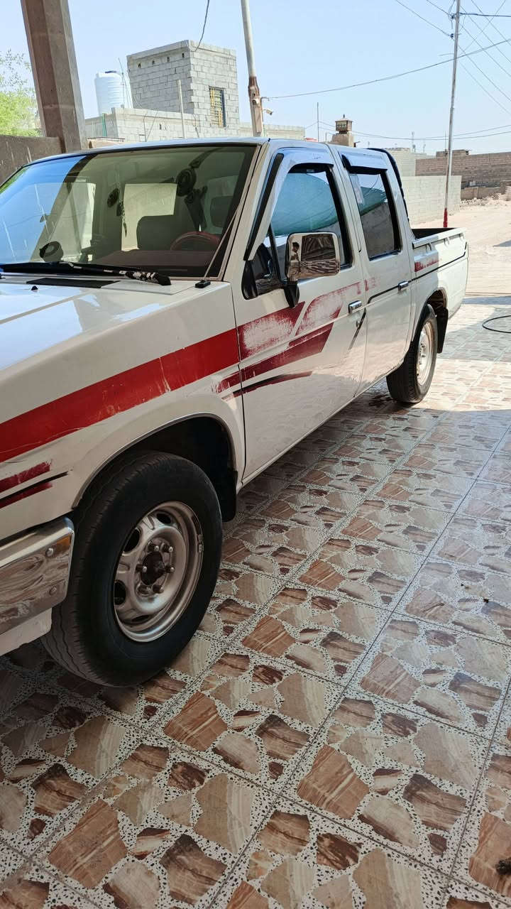 سلام عليكم 
البيع سياره نيسان مكفوله كفاله عامه 
سياره بلاديه رقم بصره دولي شرط تحويل سنويه ال2028
سياره فول مواصفات تبريد ثلج تخم تاير سعر 68ورقه
مكان 📍البصره سفوان 
الاستفسار ***********
