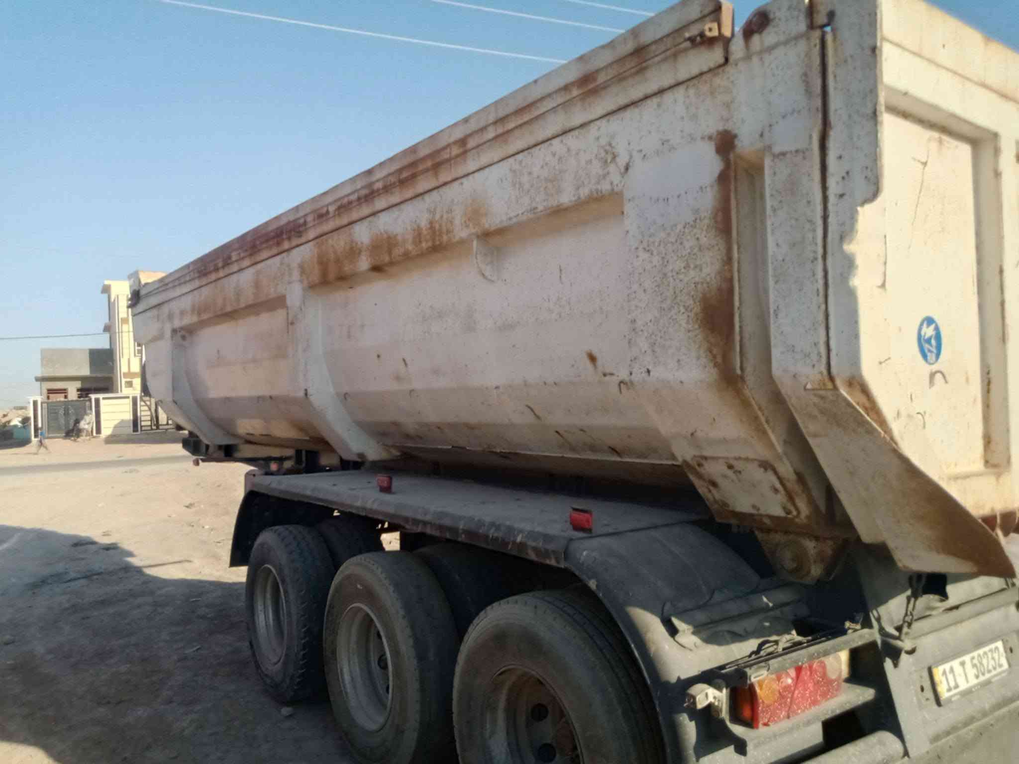سلام عليكم ألبي للبيع راس وعربانة موديل 89 محدثة كرواتي كفالة عامة محرك 38 دبل تيربو لا صرف ولا بخار اكسن چيئف قيطان شاصي مكفول گير فافون 180 رقم بغداد ألماني 3 لوحات مربوطة قلاب عربانة دار القصاب تخم تاير تنباع رأس وعربانة أو فقط بس الراس السعر الاستفسار ***********

