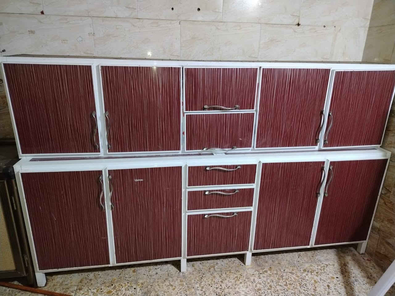 سلام عليكم  خوان كونتر البيع سعره 225الف وطباخ 125الف 
المكان حي اسياه غرب جسر المكنيك ***********
