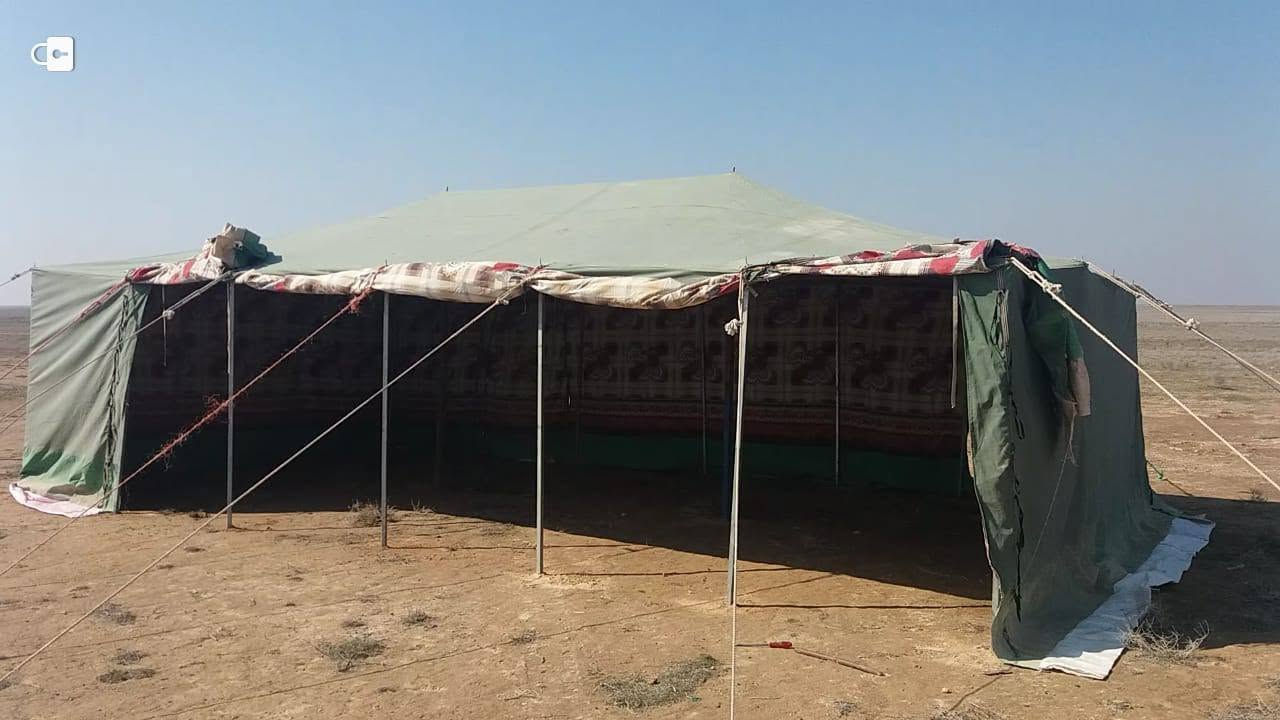 خيمه للبيع فصال الموصل الفيصليه طولها 8 عرض 4 اربع ابواب ورواگها منها وبيها + خام ممتاز مقاوم للمطر للاستفسار / ***********
